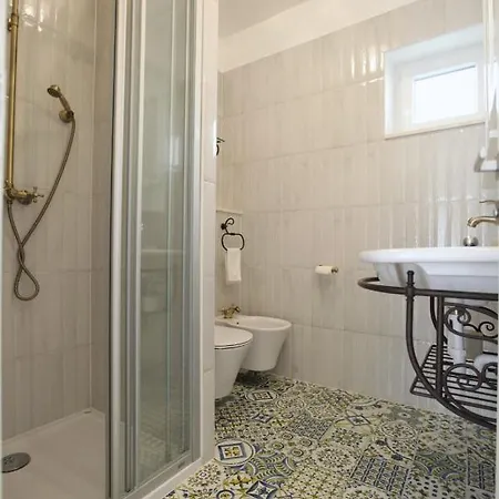 Ciovo Large Seaview Near The Sea In Okrug Apartman